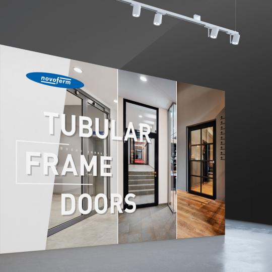 Wandcollage im Firmengebäude